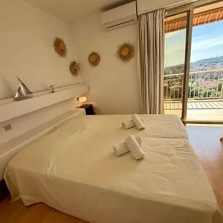 Penthouse Duplex Rooftop Eden Parc Апартаменти Антіб