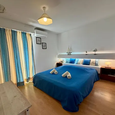 Penthouse Duplex Rooftop Eden Parc Апартаменти *
