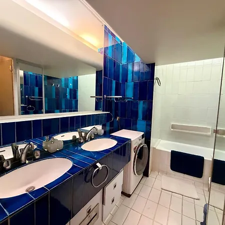 Penthouse Duplex Rooftop Eden Parc Апартаменти Антіб